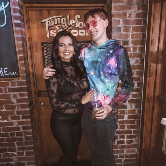 Meet your Posh Ambassador! - Picture 8 of 17